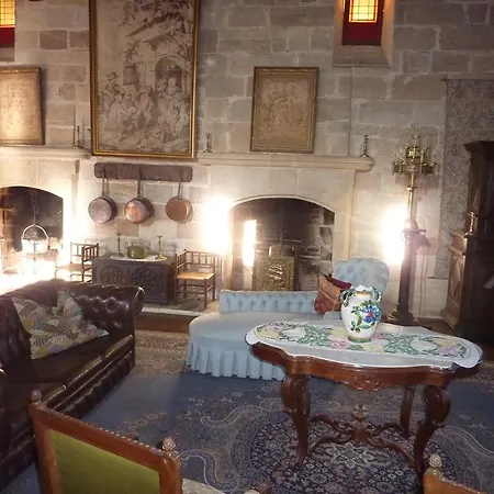 Commanderie Des Templiers Couette-café