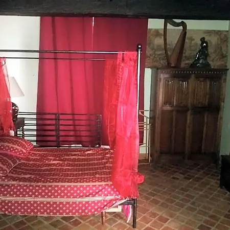 Commanderie Des Templiers Bed & Breakfast 3*