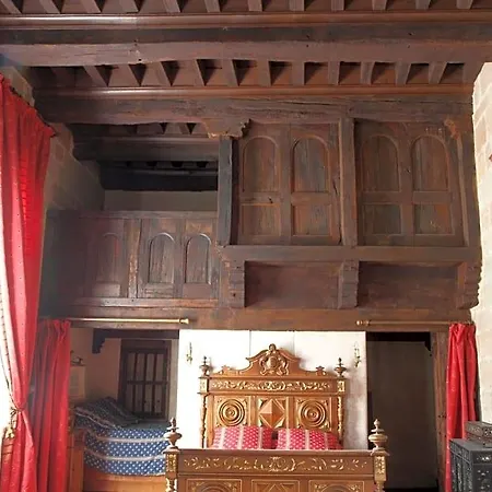 Commanderie Des Templiers Bed & Breakfast 3*