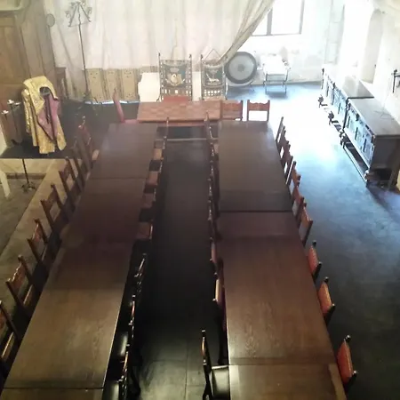 卡曼德里普利耶公寓 住宿加早餐酒店